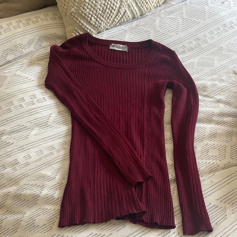 Maroon ribbed sweater